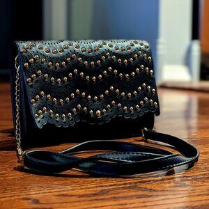 Black Blair Scallop Crossbody